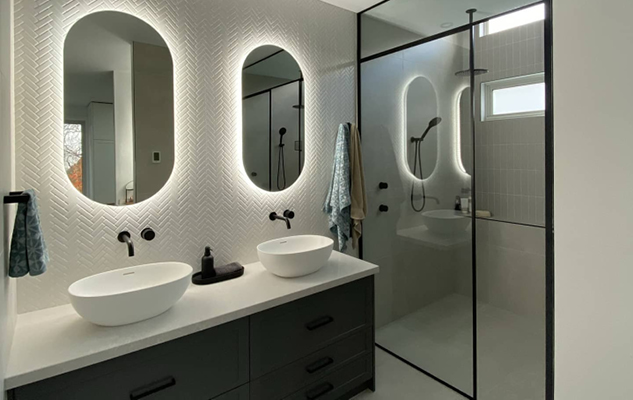 Custom bathroom vanity with Janper DuraForm Loddon profile doors and Hettich hardware